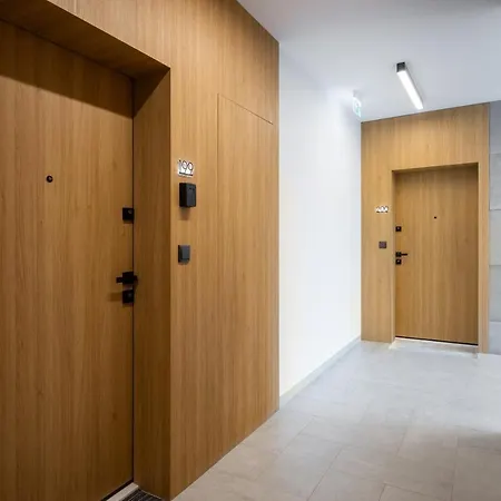 Wola Nakielska Comfort 바르샤바